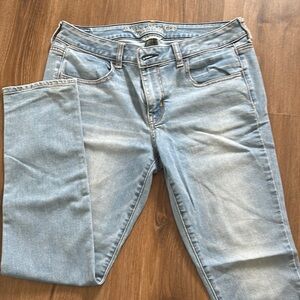 American Eagle Outfitters Women's Light Blue Jeans